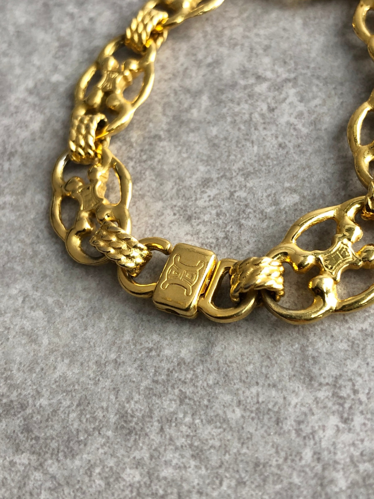 CELINE Blason Bracelet Gold Vintage c8w5h2