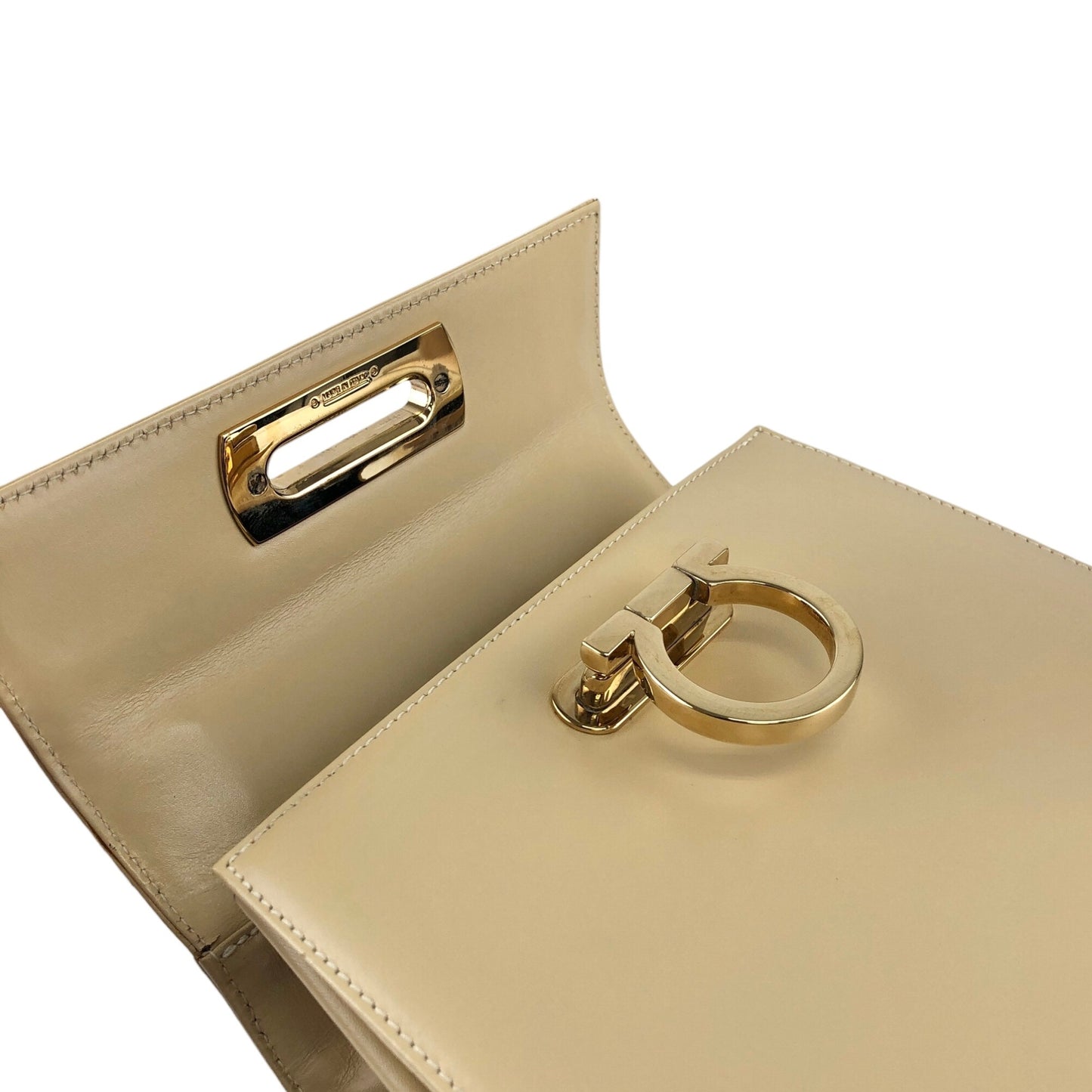 Salvatore Ferragamo Gancini Two-way Small Handbag Shoulder bag Beige Vintage xcu7ry
