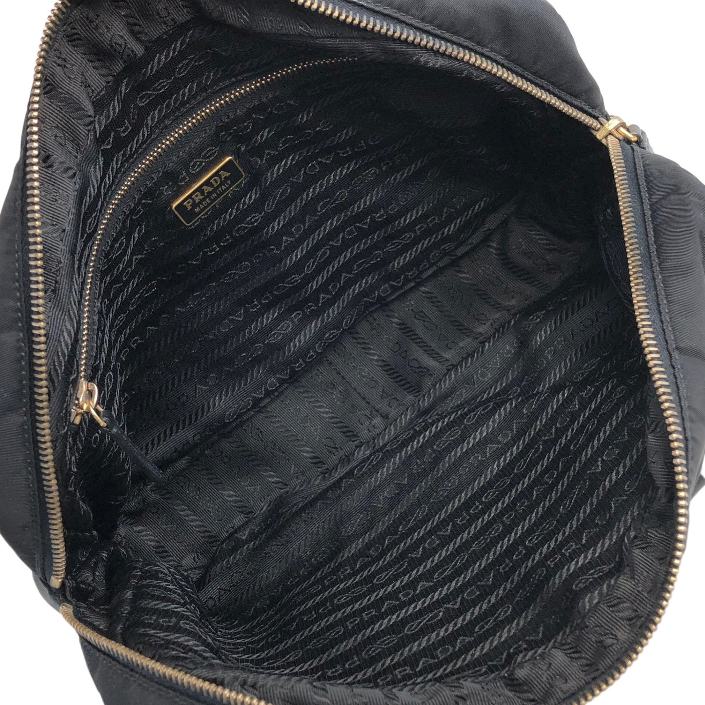 PRADA Triangle Logo Handbag Black Vintage fhv7du