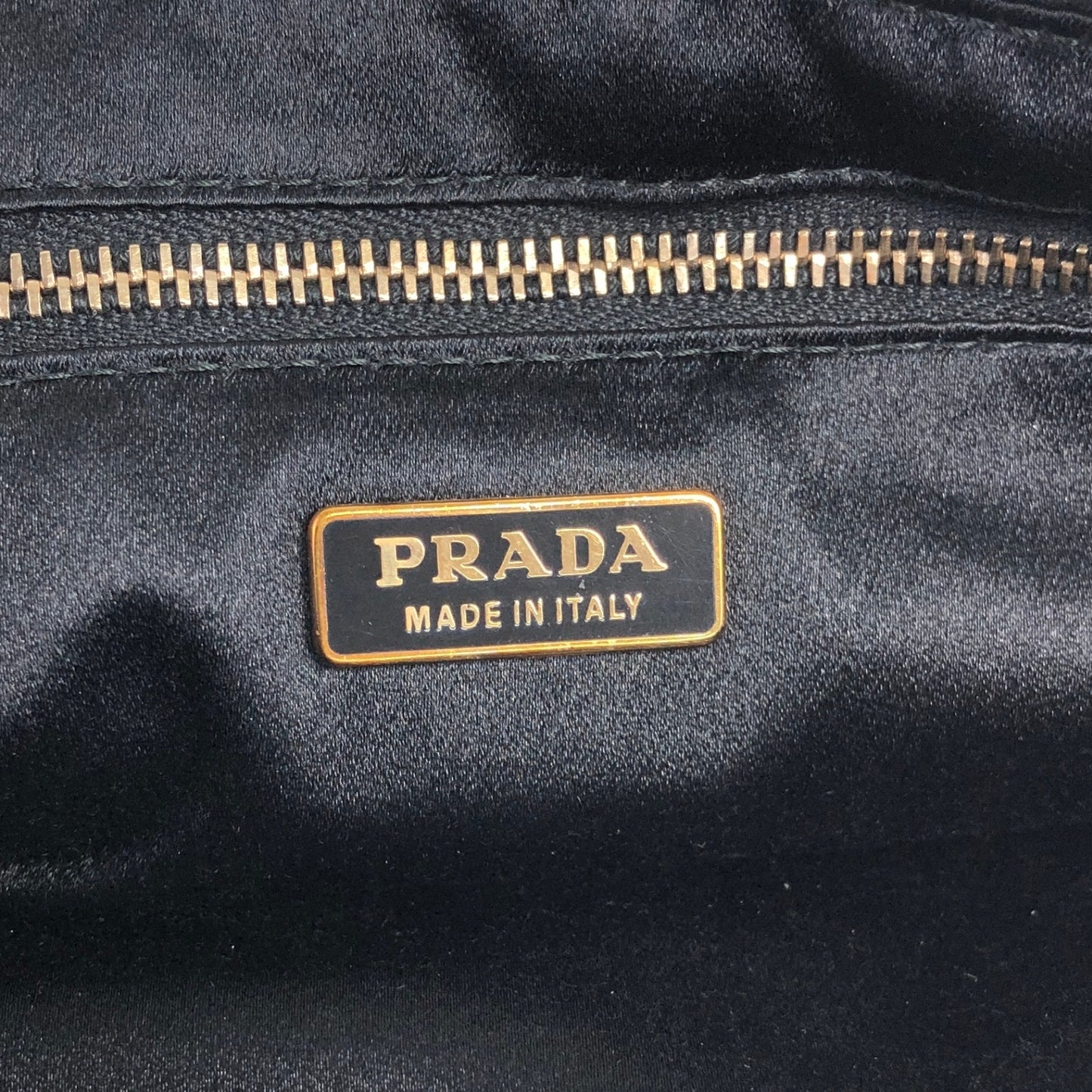 PRADA Logo Embossed Shoulder bag Black Vintage 4833mz