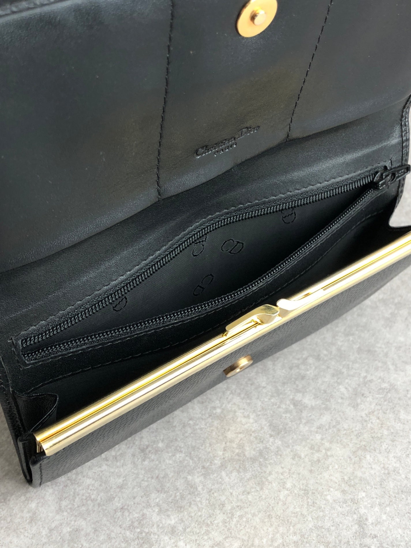 Christian Dior Metal Clasp Long Wallet Black Vintage k8a5us