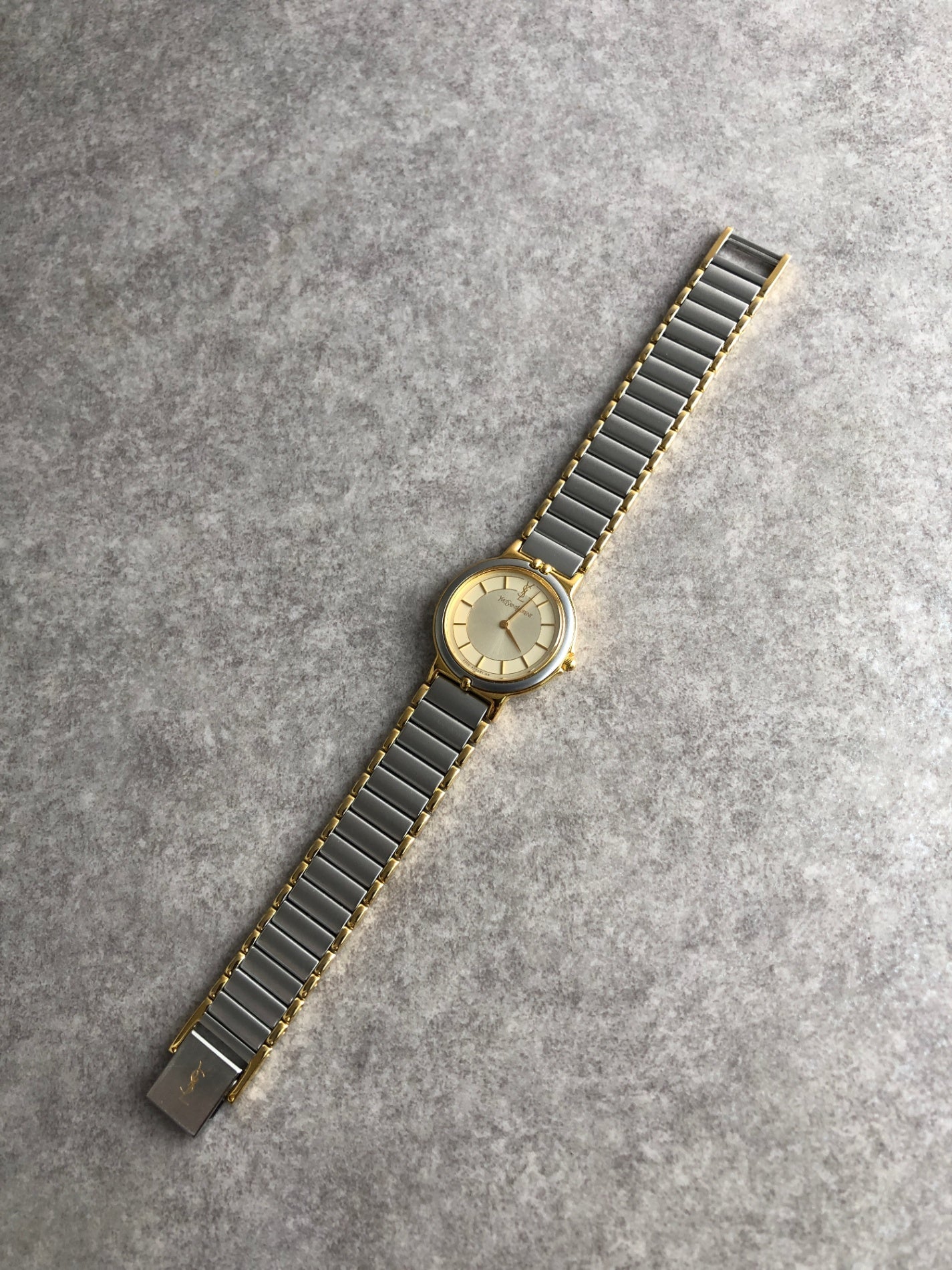 Yves Saint Laurent YSL Logo Quartz Watch Silver 2200-228481 TA