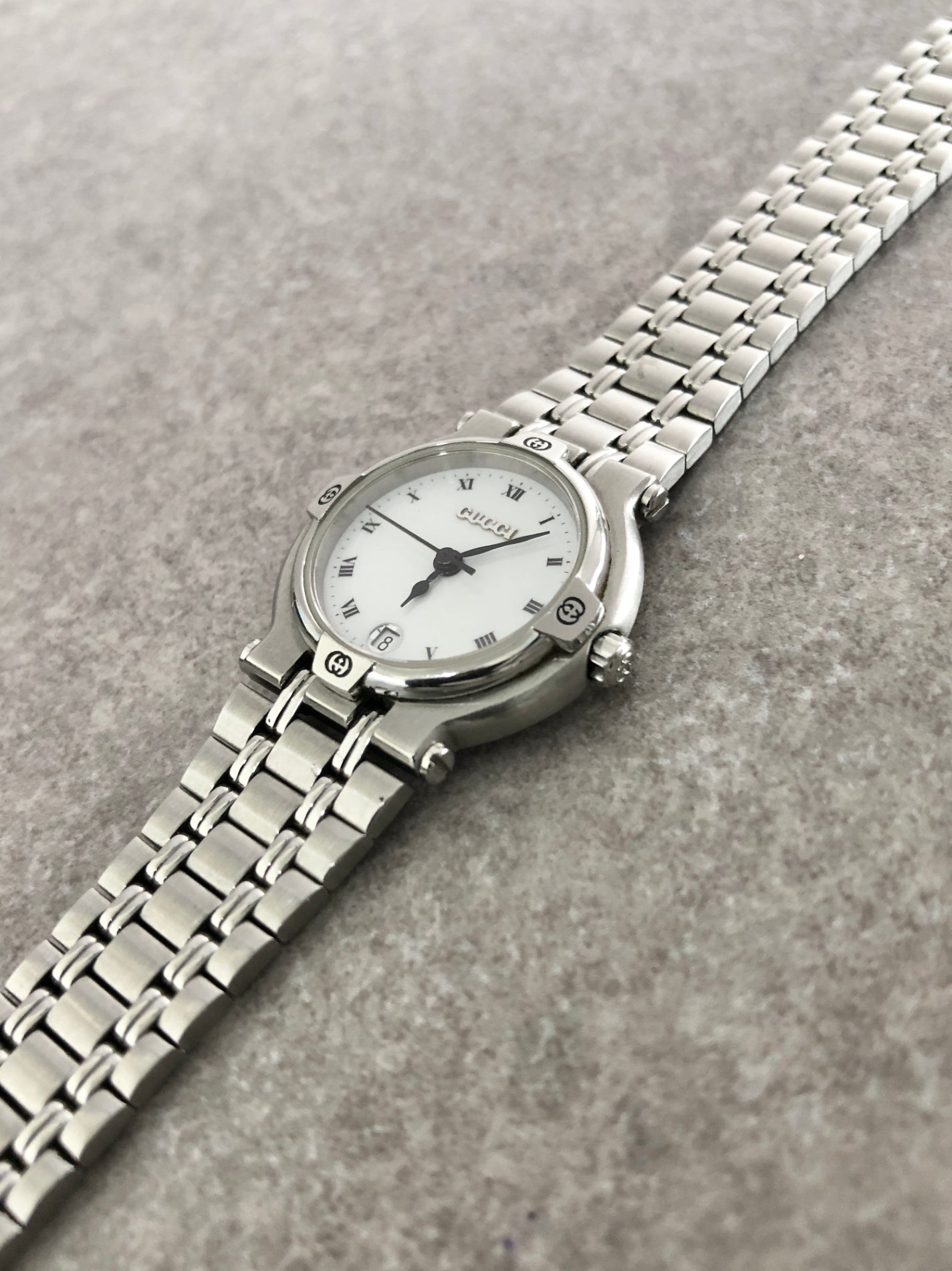 GUCCI Logo Watch Silver 9100L Vintage g8dhxw