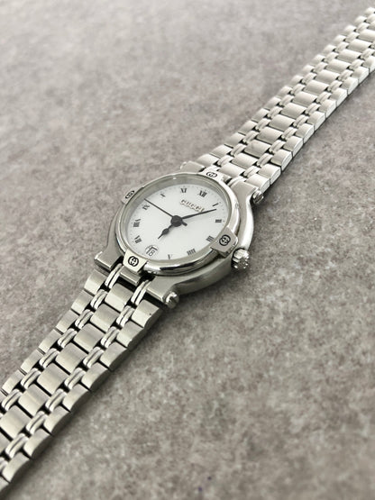 GUCCI Logo Watch Silver 9100L Vintage g8dhxw