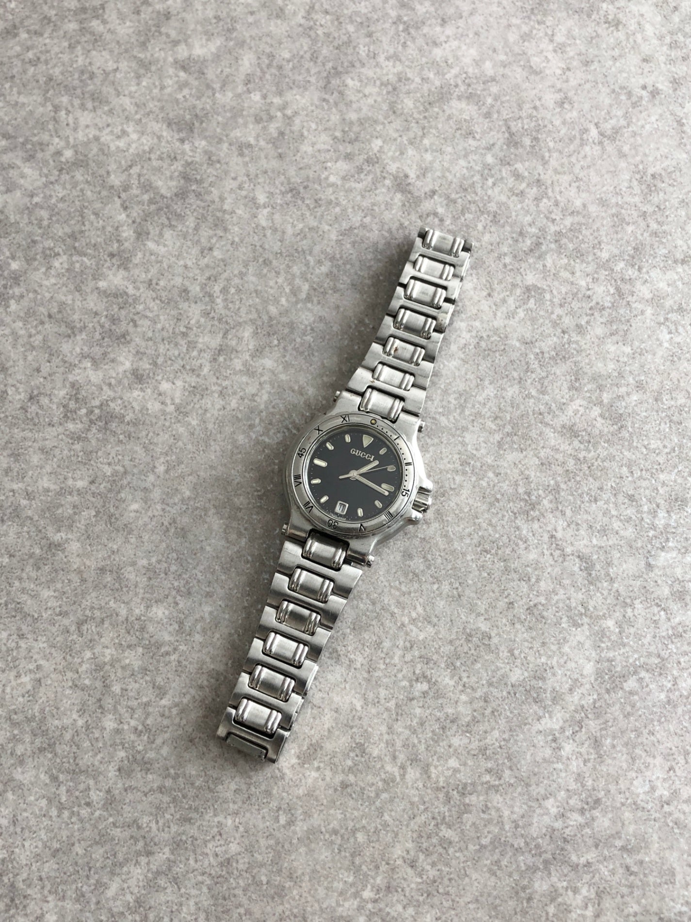 GUCCI Logo Quartz Watch Silver 9700L Vintage gxdvy8