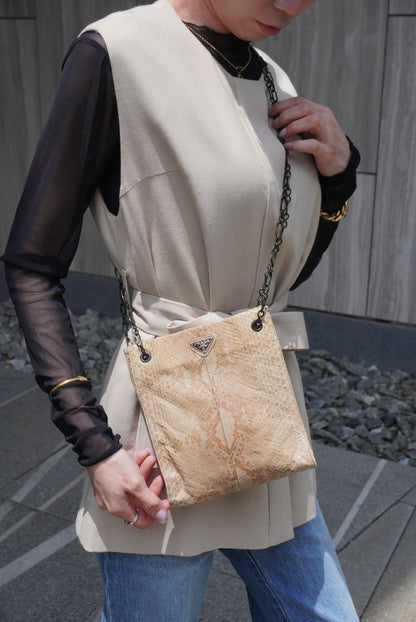 PRADA Triangle Logo Chain Shoulder bag Beige Vintage 6b4rwd