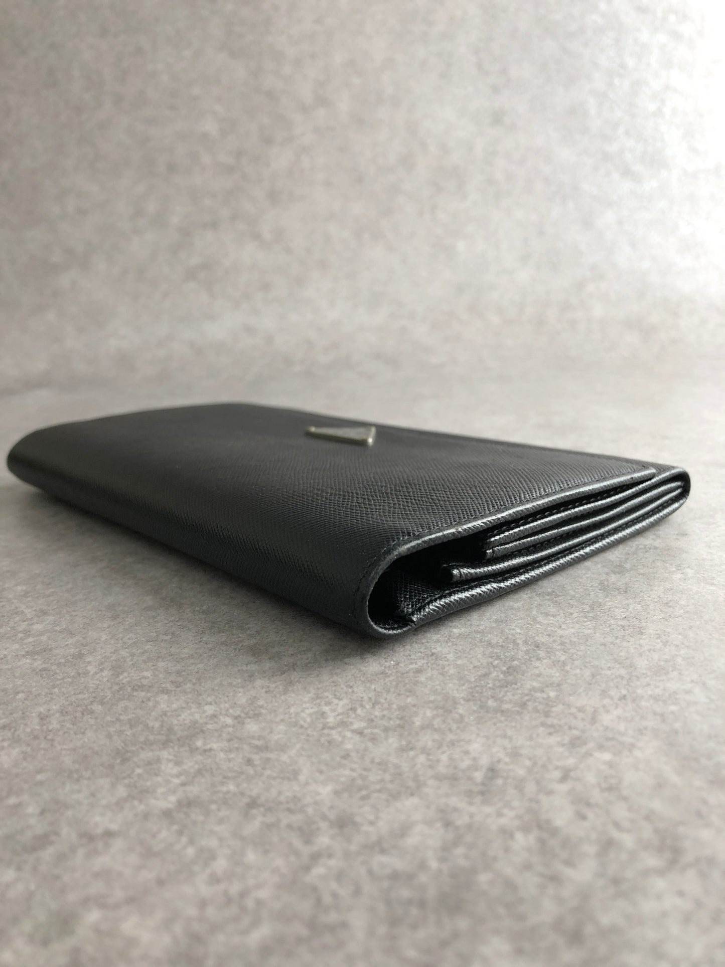 PRADA Triangle Logo Folded Wallet Black Vintage dwgxzb