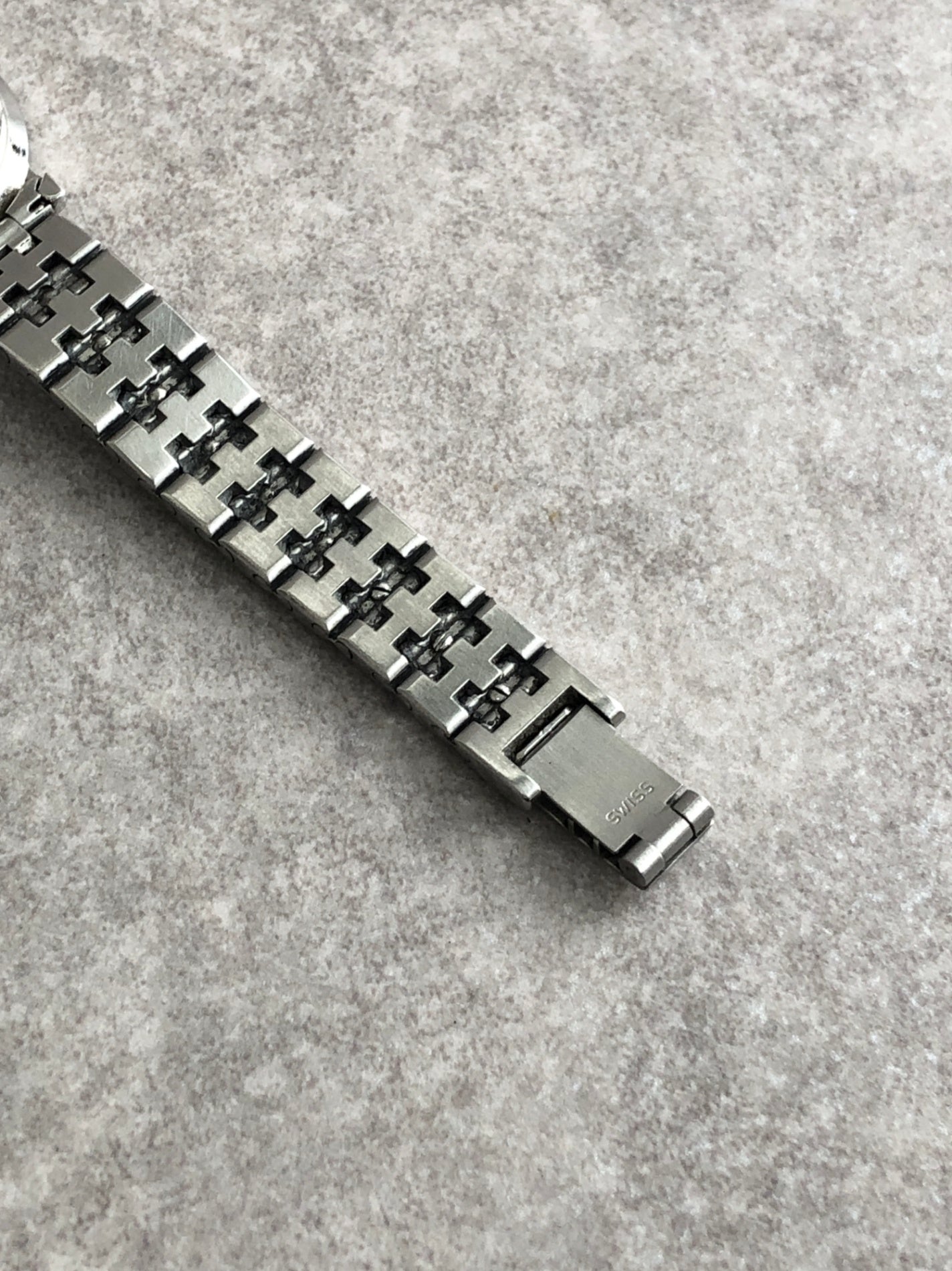 HERMES Serie 石英腕錶銀色復古 nhc2dv