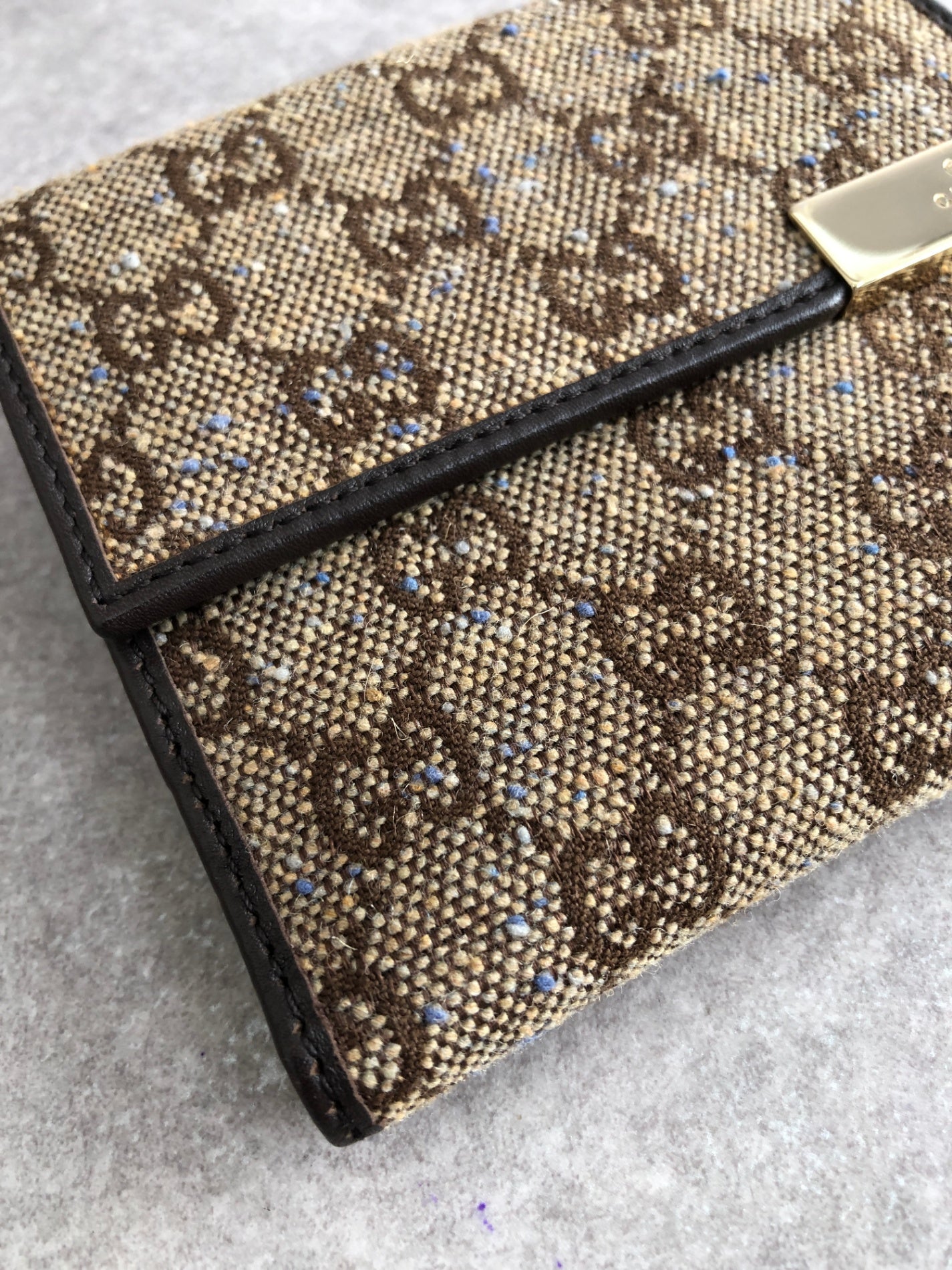GUCCI GG Canvas Folded Wallet Beige Vintage phhryh