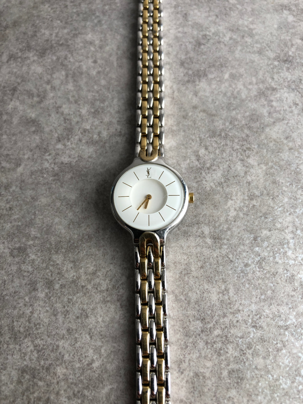 Yves Saint Laurent YSL Logo Quartz Watch Gold×Silver 5421-H08070 Vintage nmsz84