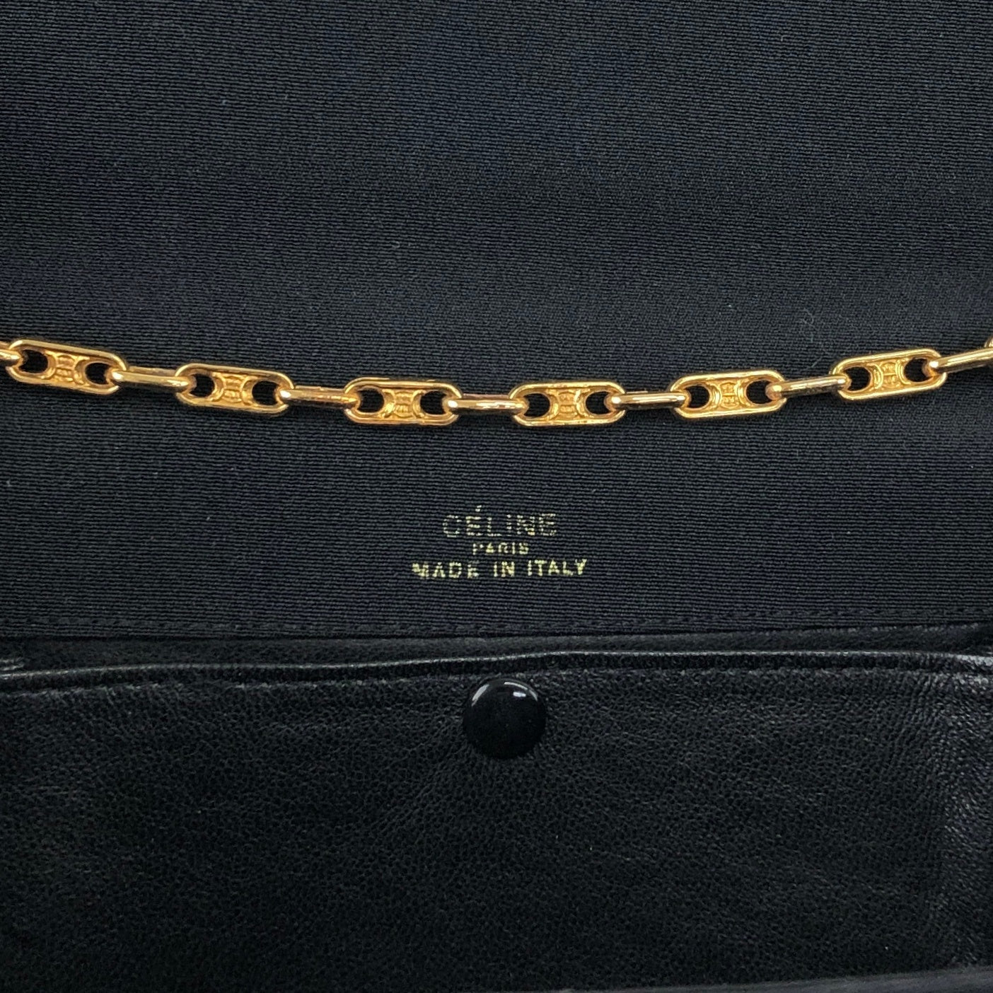 CELINE Triomphe Chain Shoulder bag Black Vintage 7i7ugg