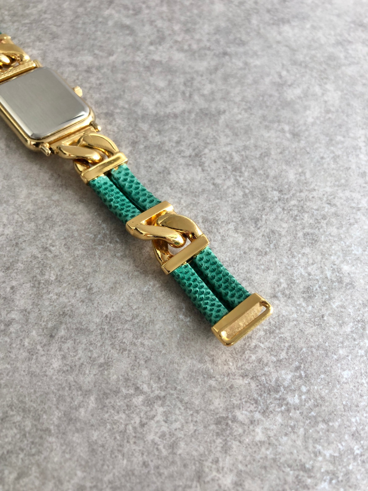LOEWE Logo Quartz Watch Green×Gold Vintage c27tnu