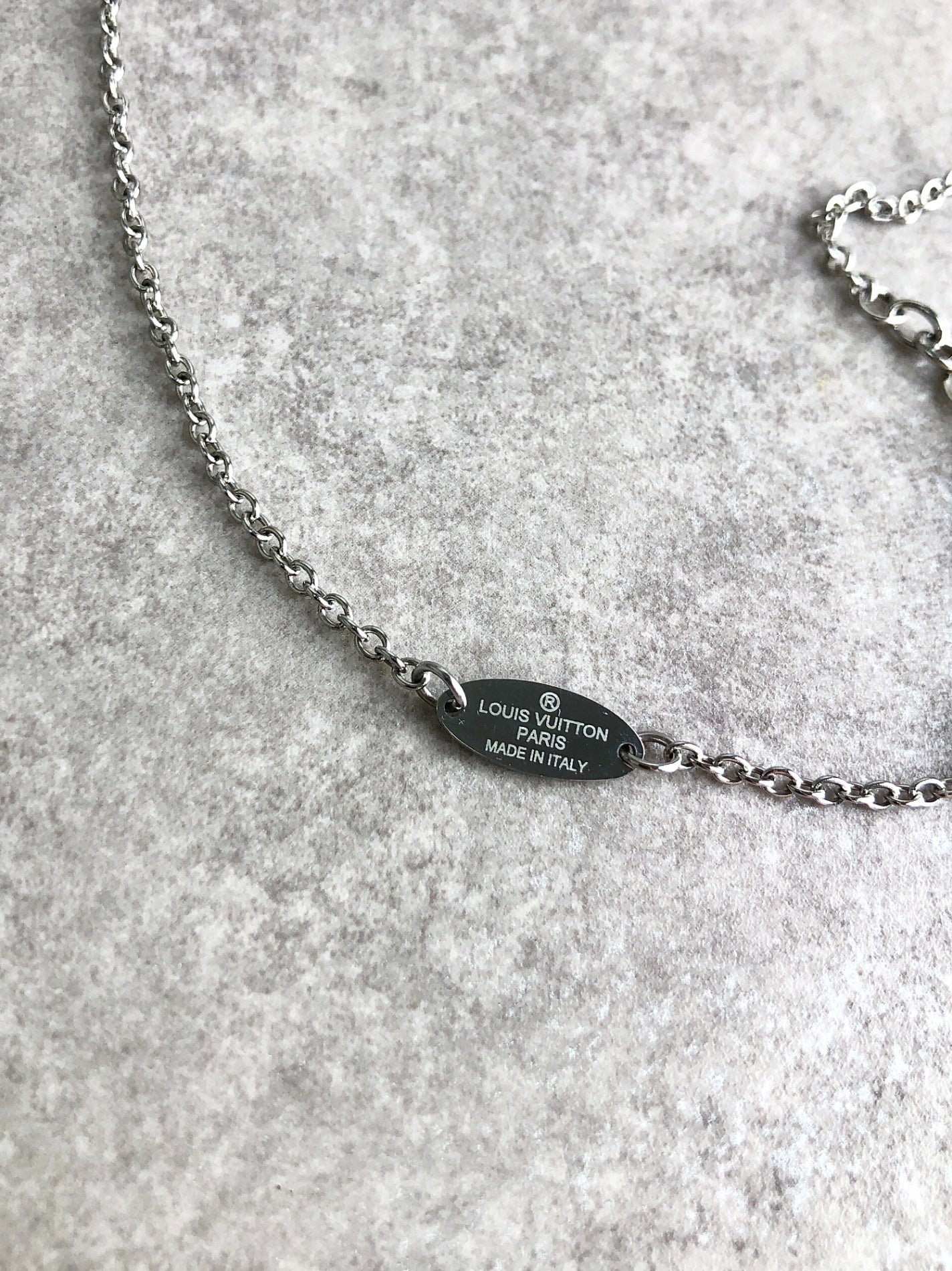 LOUIS VUITTON Necklace Silver Vintage wttc8c