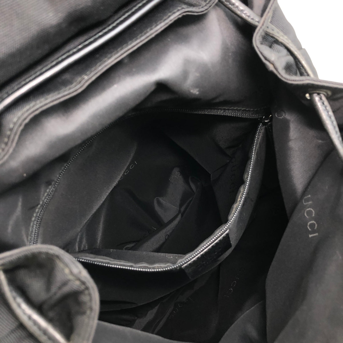GUCCI Logo Backpack Black Vintage t2zdxz