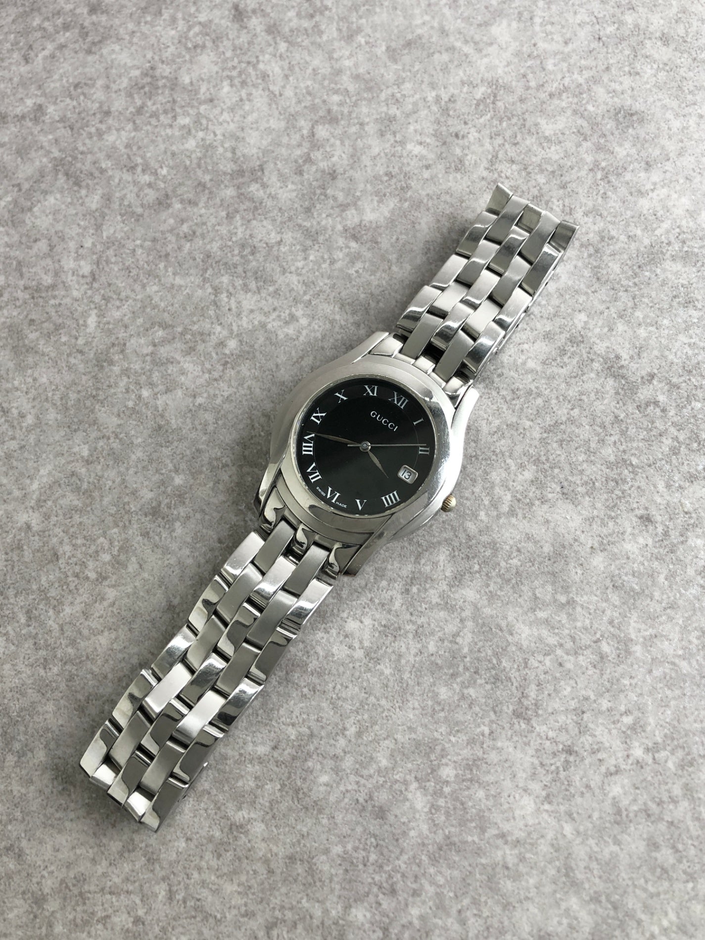 GUCCI Logo Quartz Watch Silver×Black 5500M Vintage cuwdx2
