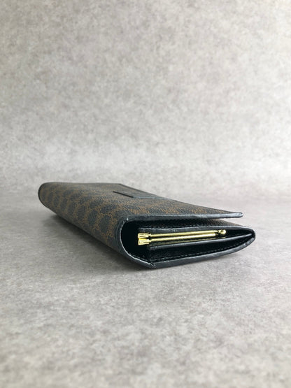 CELINE Macadam Blason Long Wallet Black Vintage nvvpfx