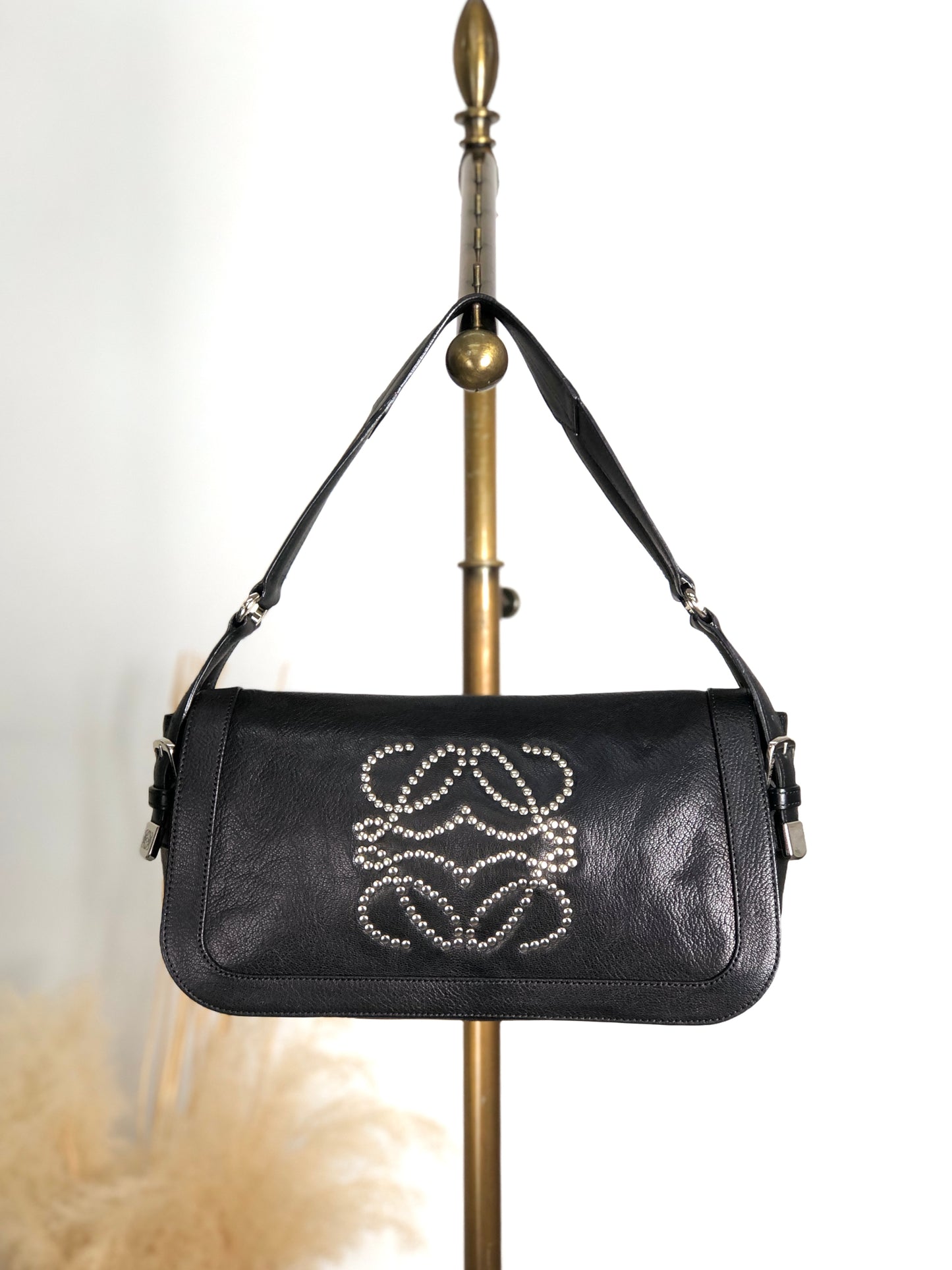 LOEWE Anagram Shoulder bag Black Vintage nw22j6