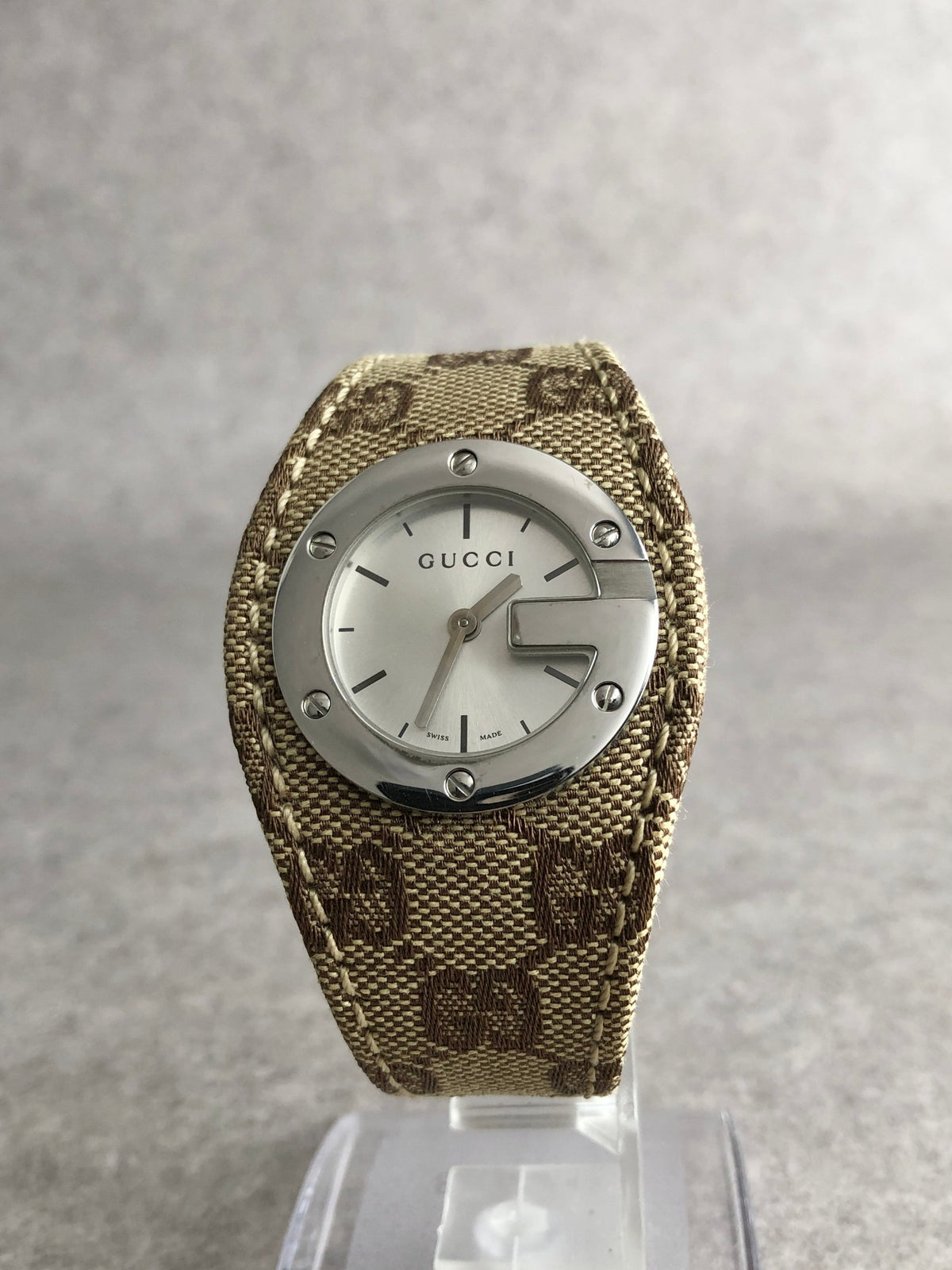 GUCCI GG Canvas Logo Quartz Watch Brown Vintage nehfxw