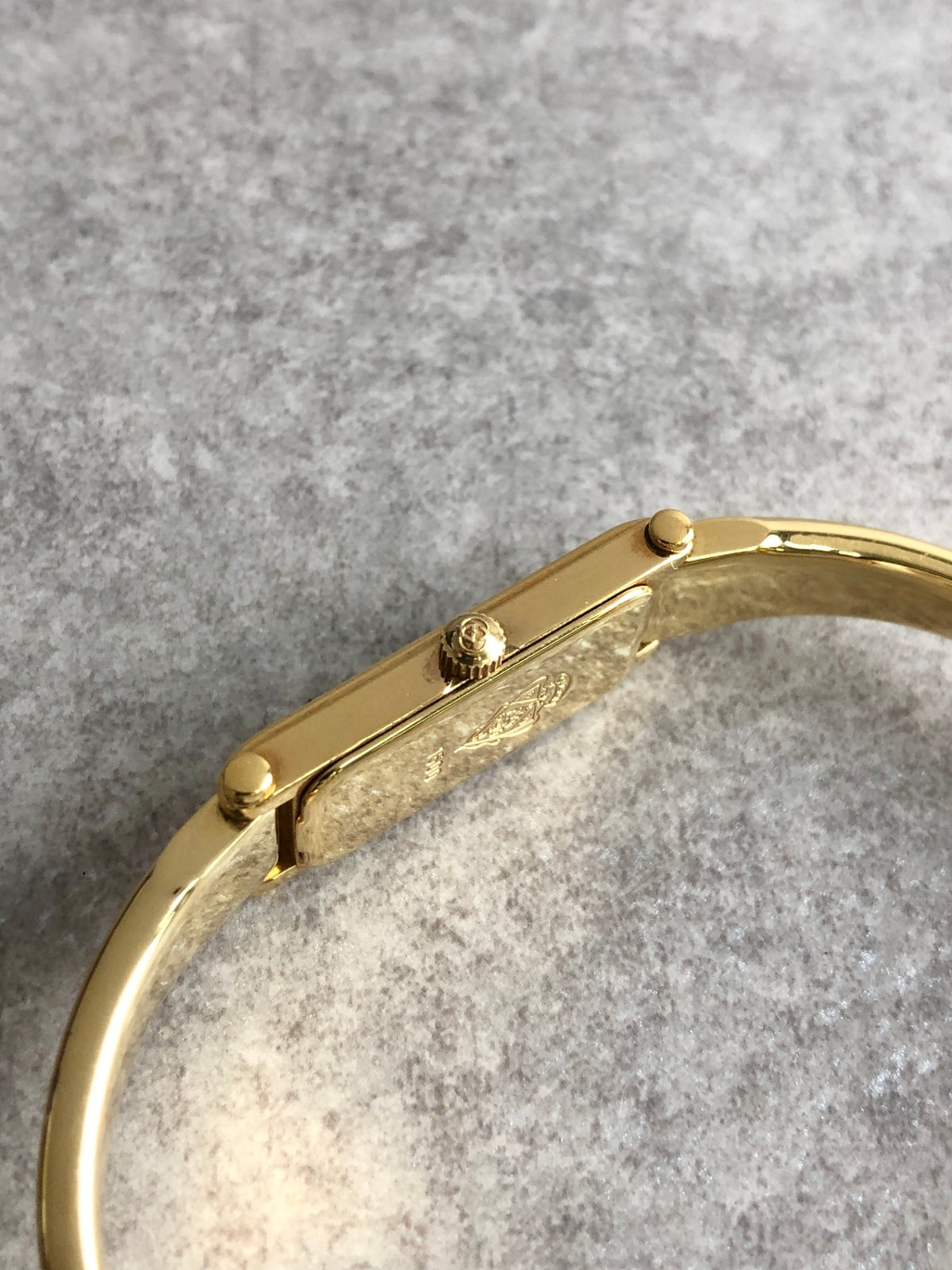 GUCCI Logo Quartz Watch Gold Vintage pynvz2