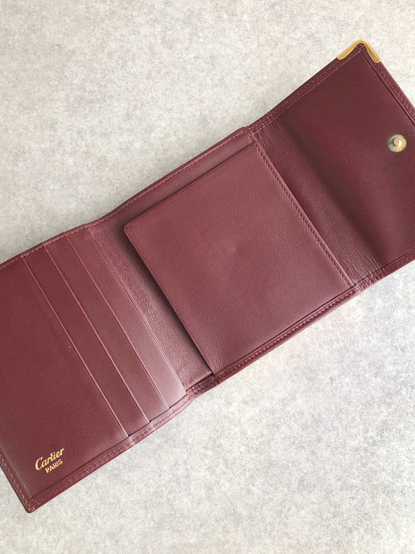 Cartier Metal Clasp Folded Wallet Bordeaux Vintage ctwgzs