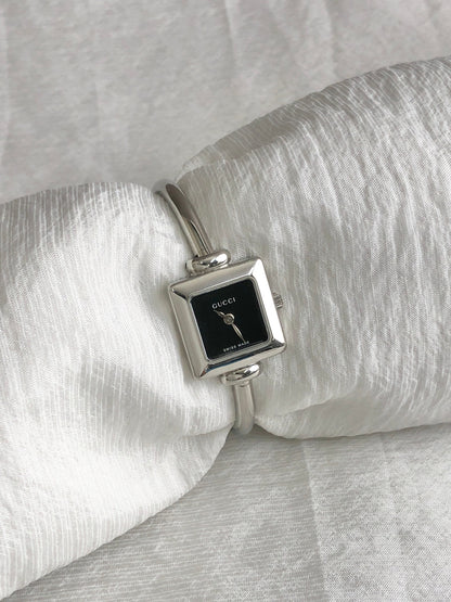 GUCCI Quartz Watch Silver 1900L Vintage ey4n3g