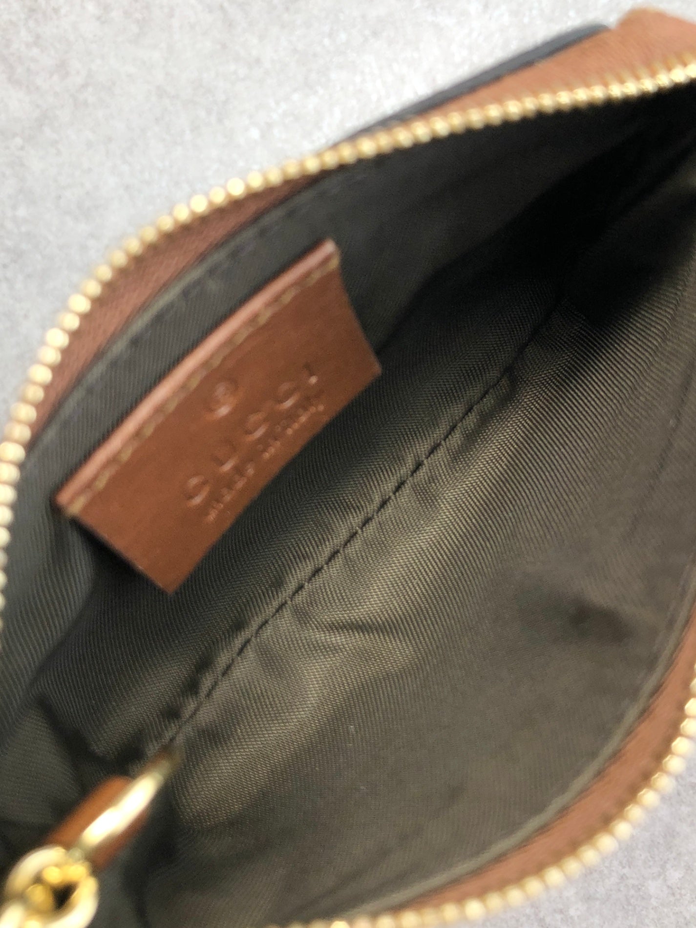 GUCCI GG Pattern Coin Purse Beige Vintage i52dbi