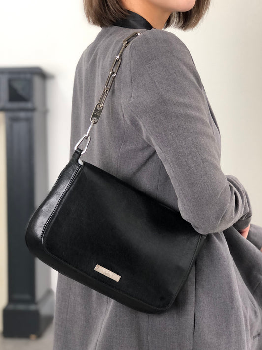 GUCCI Logo Chain Shoulder bag Black Vintage tjescz
