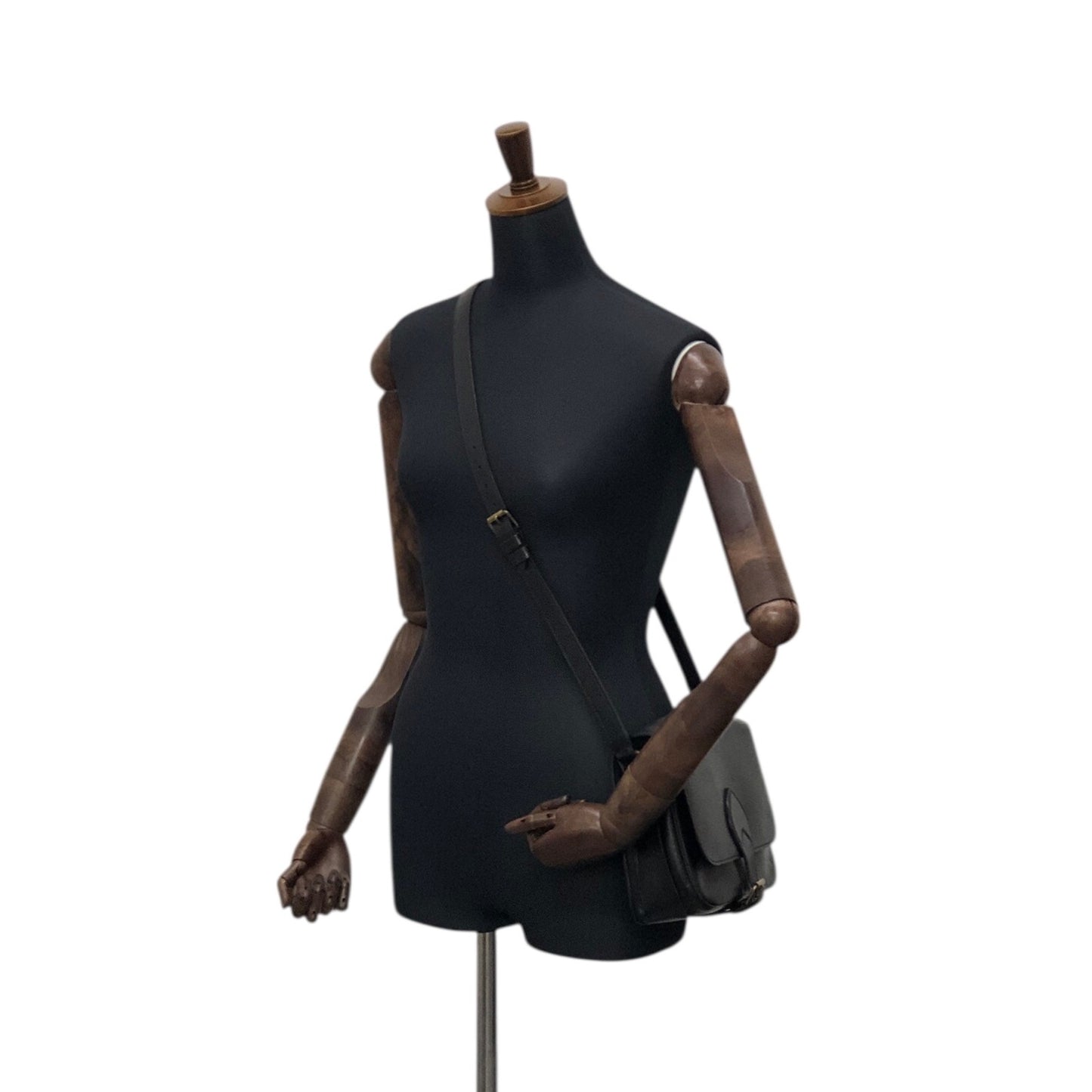 LOUIS VUITTON Epi Front Buckle  Shoulder bag Black Vintage ipzw8h