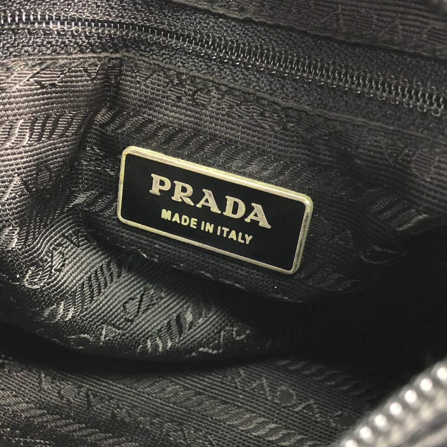 PRADA Tessuto Triangle Logo Front Buckle Shoulder bag Black Vintage kyt5ds