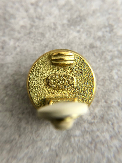 CHANEL Logo Earrings Gold Vintage vkeawm