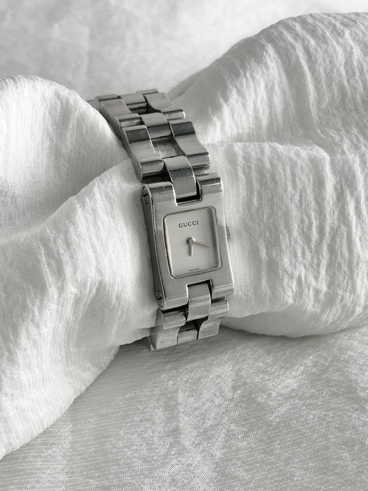 GUCCI Square Watch Silver 2305L Vintage 5db4xv