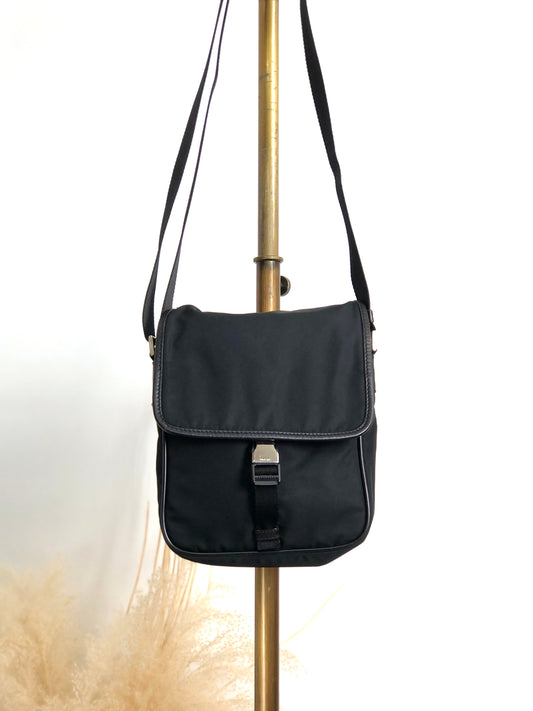 PRADA Tessuto Triangle Logo Front Buckle Shoulder bag Black Vintage 78def6