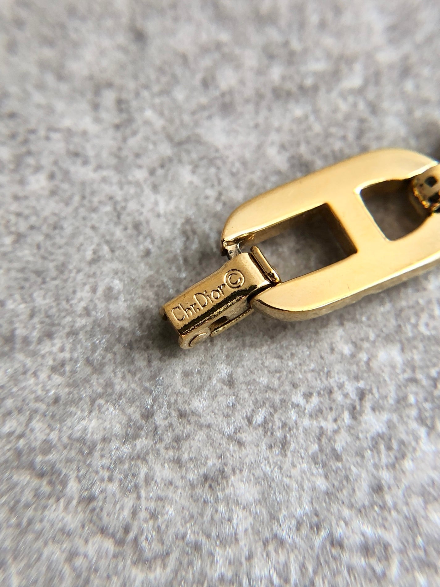 Christian Dior CD Logo Motif Bracelet Gold Vintage vjfg4u