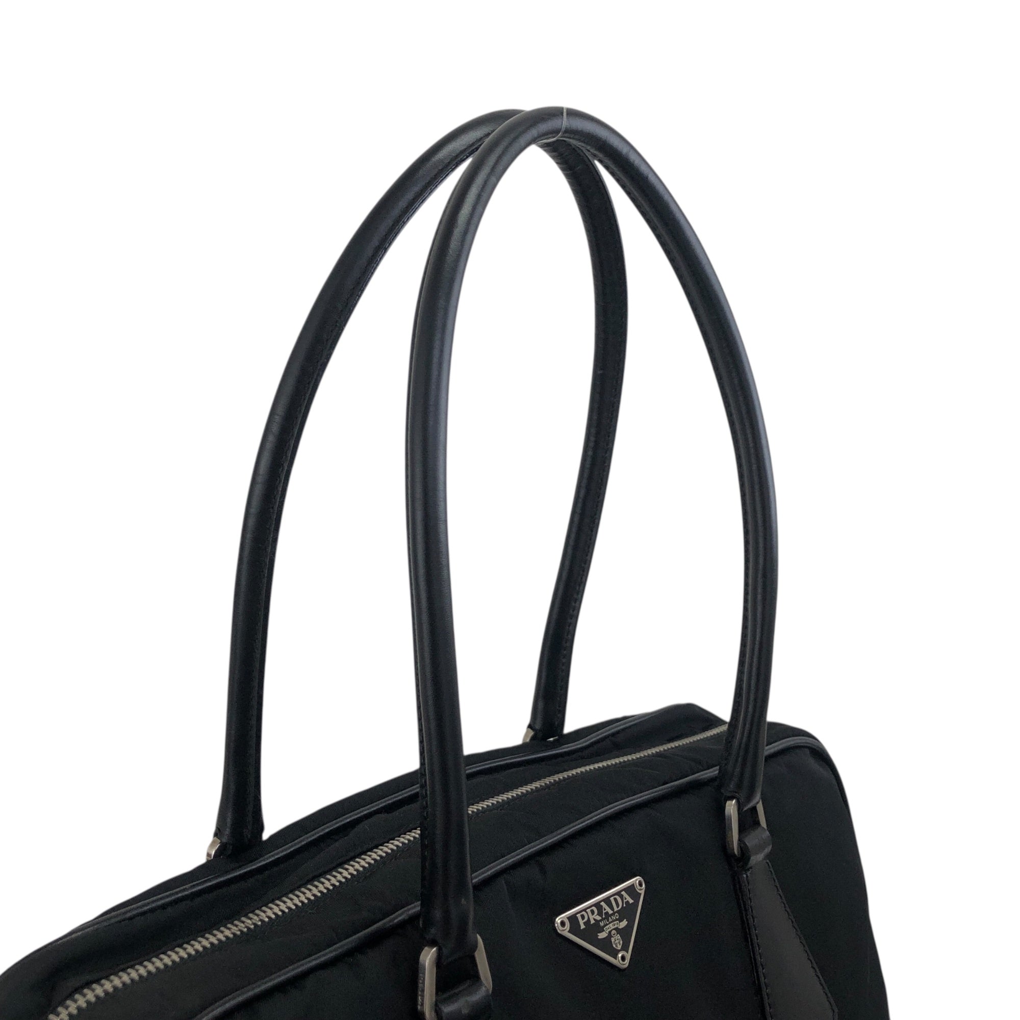 バッグ 00s old prada archive mini boston bag Vintage Prada Tessuto Black Nylon Front Zipper Pocket Mini