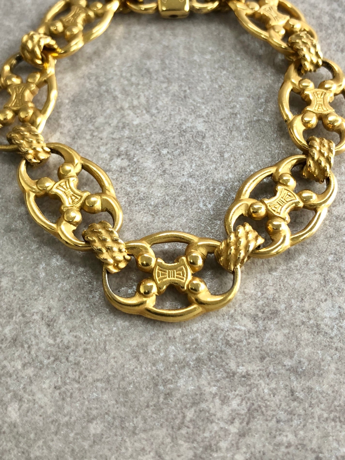 CELINE Triomphe Bracelet Gold Vintage azgtfy
