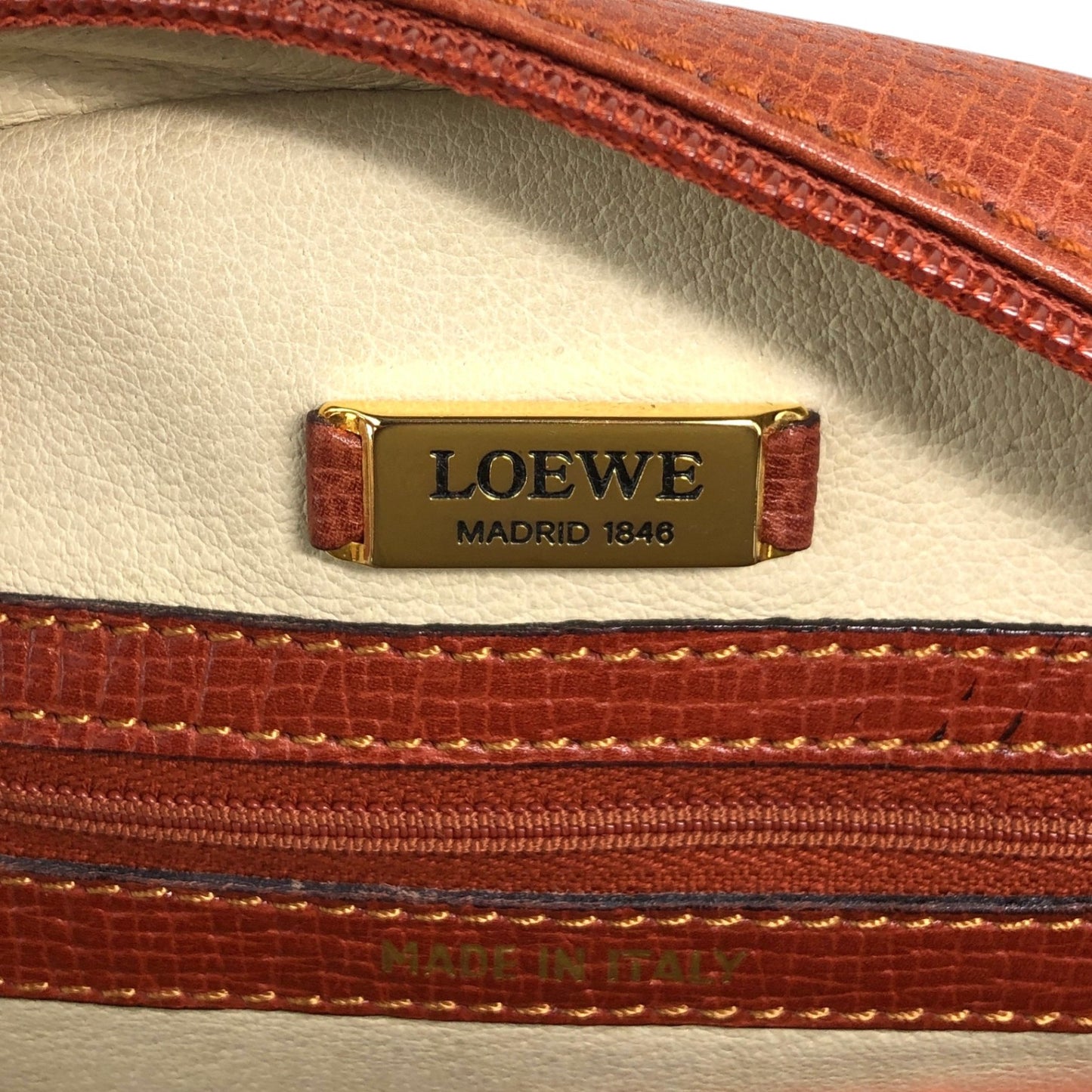 LOEWE Logo Embossed Shoulder bag Brown Vintage hhdfi4