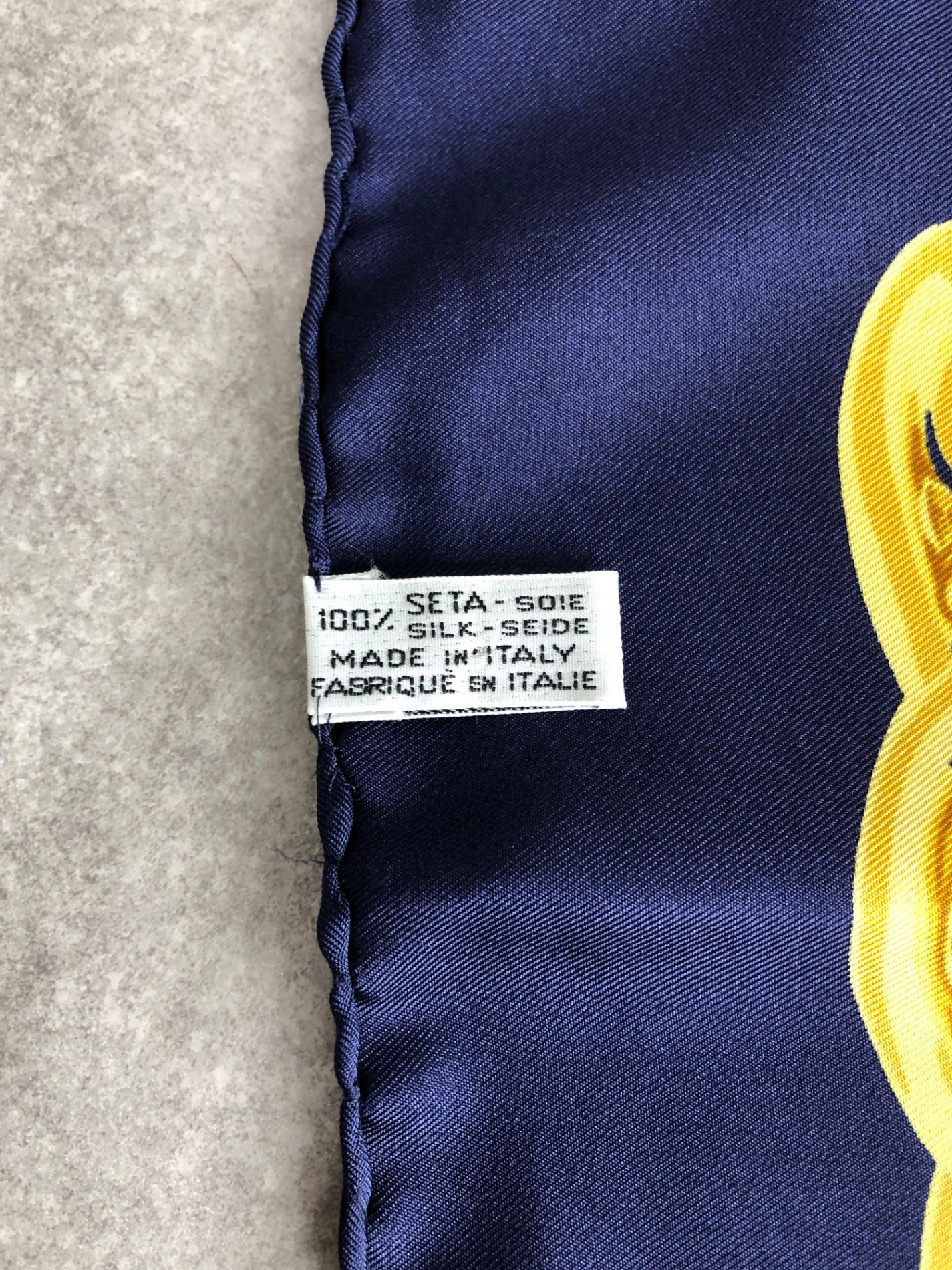 CELINE Starball SILK Scarf Navy×Gold Vintage m4xykh