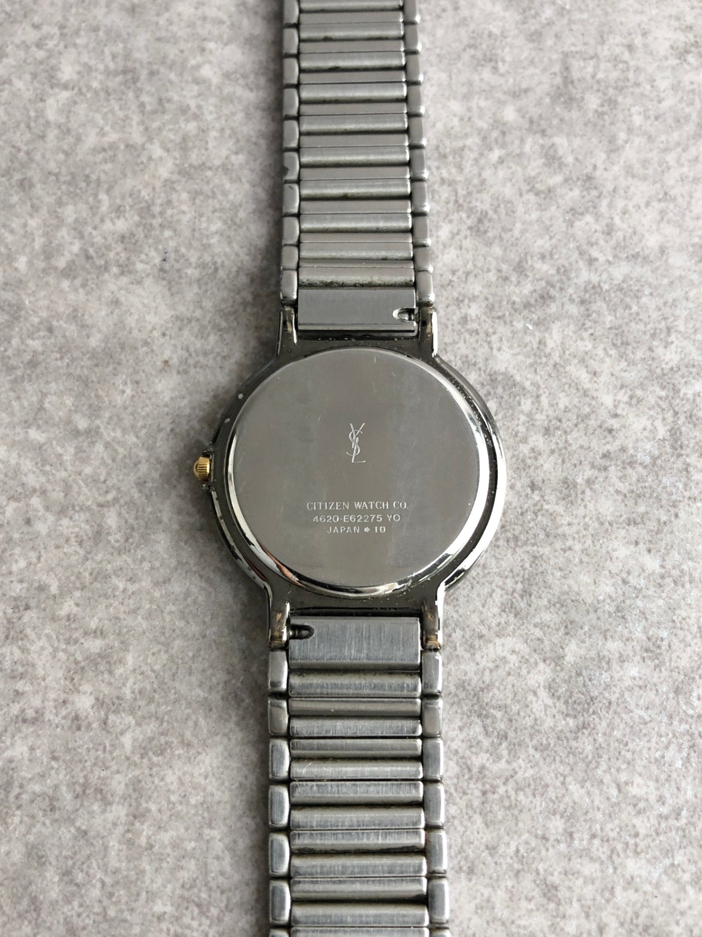 Yves Saint Laurent YSL Logo Quartz Watch Silver 4620-E62275 Vintage h6ftf2