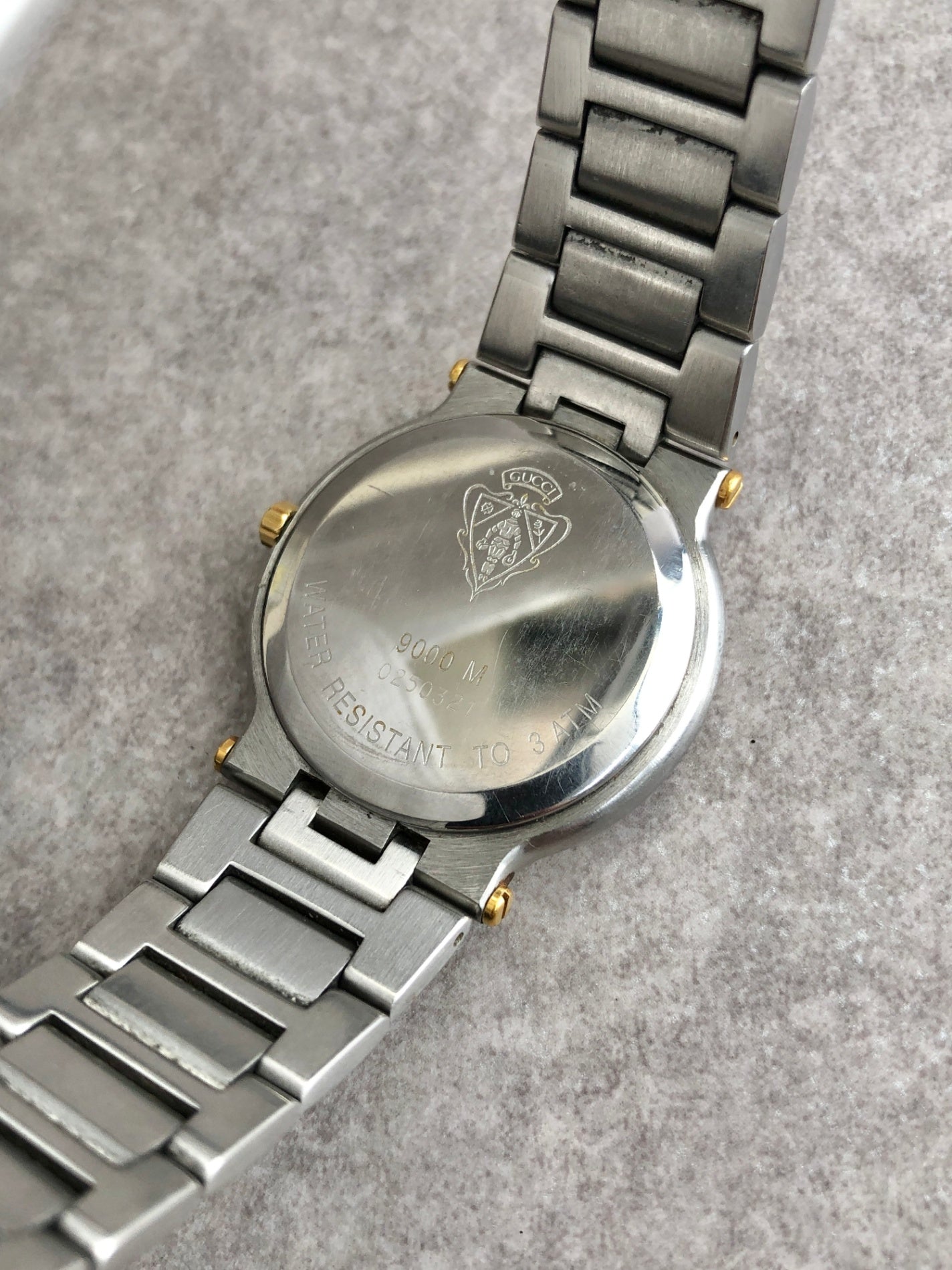 GUCCI Logo Watch Silver×Gold 9000M Vintage wa3rva