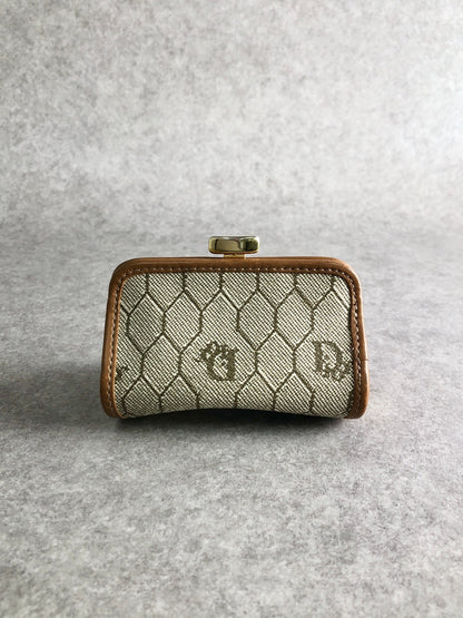 Christian Dior Honeycomb Pattern Metal Clasp Coin Purse Beige Vintage fcsm34