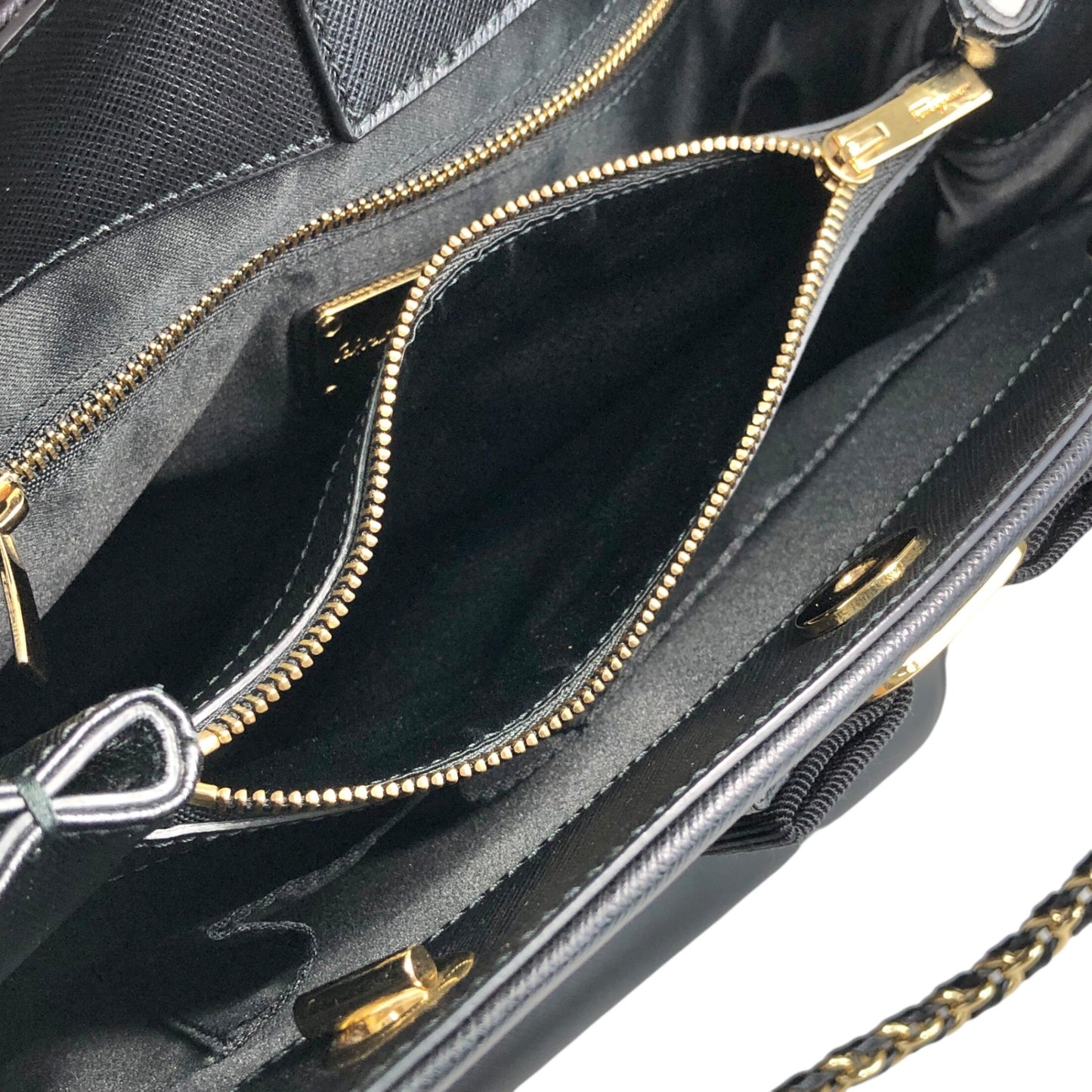 Salvatore Ferragamo Vala Ribbon Chain Totebag Black Vintage p52xmz