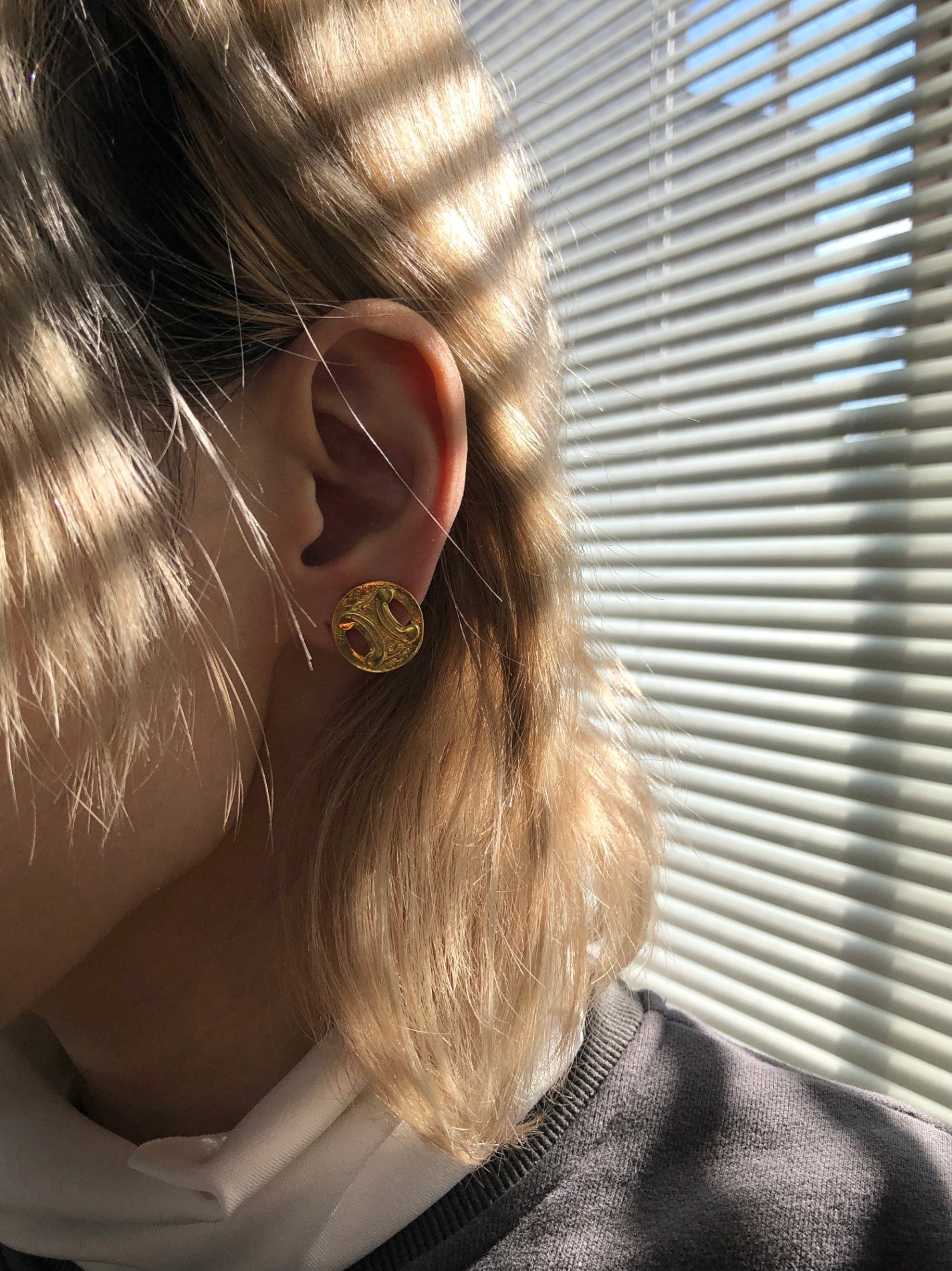 CELINE Blason Earrings Gold Vintage wi7hxx