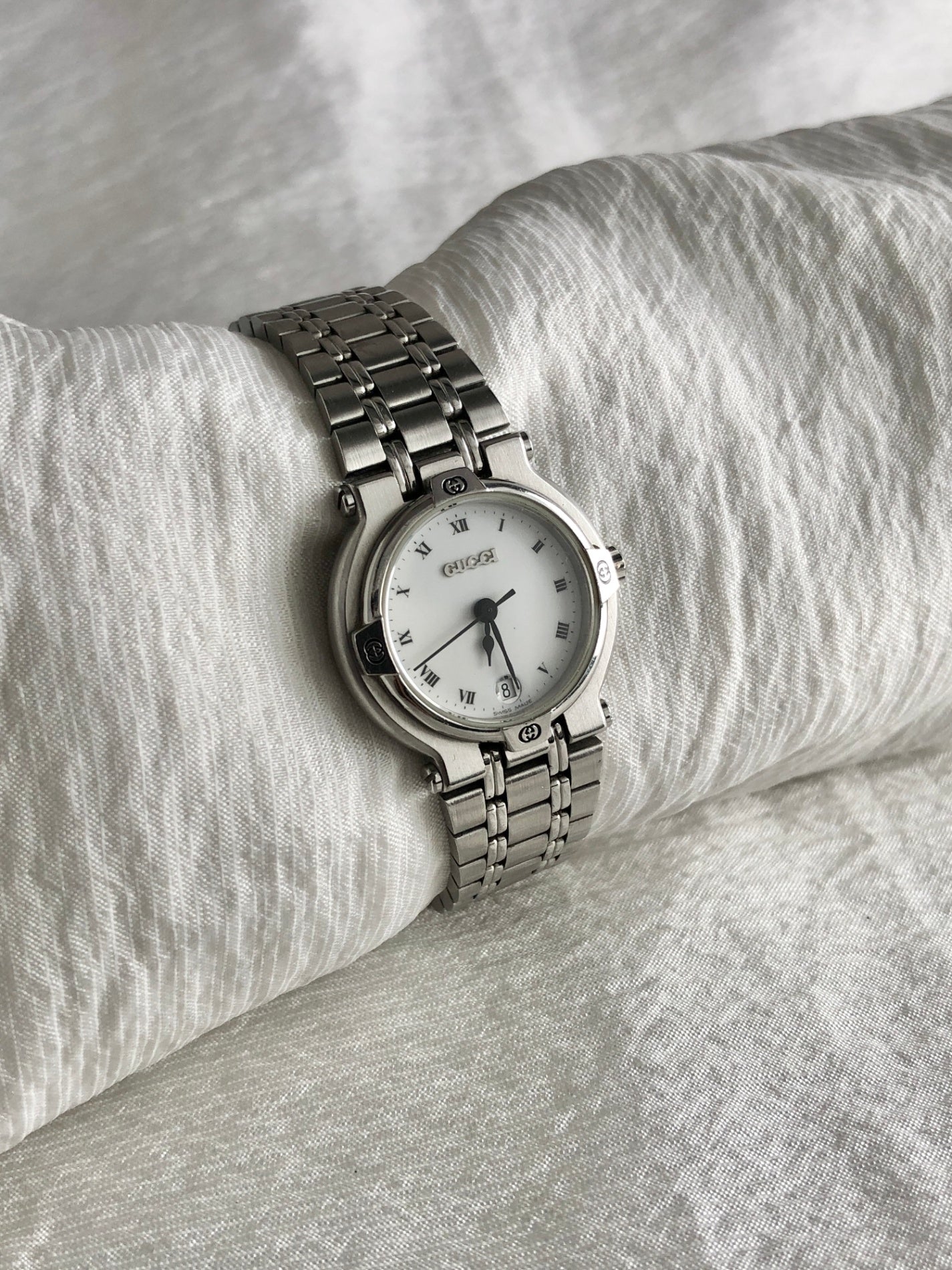 GUCCI Logo Watch Silver 9100L Vintage g8dhxw