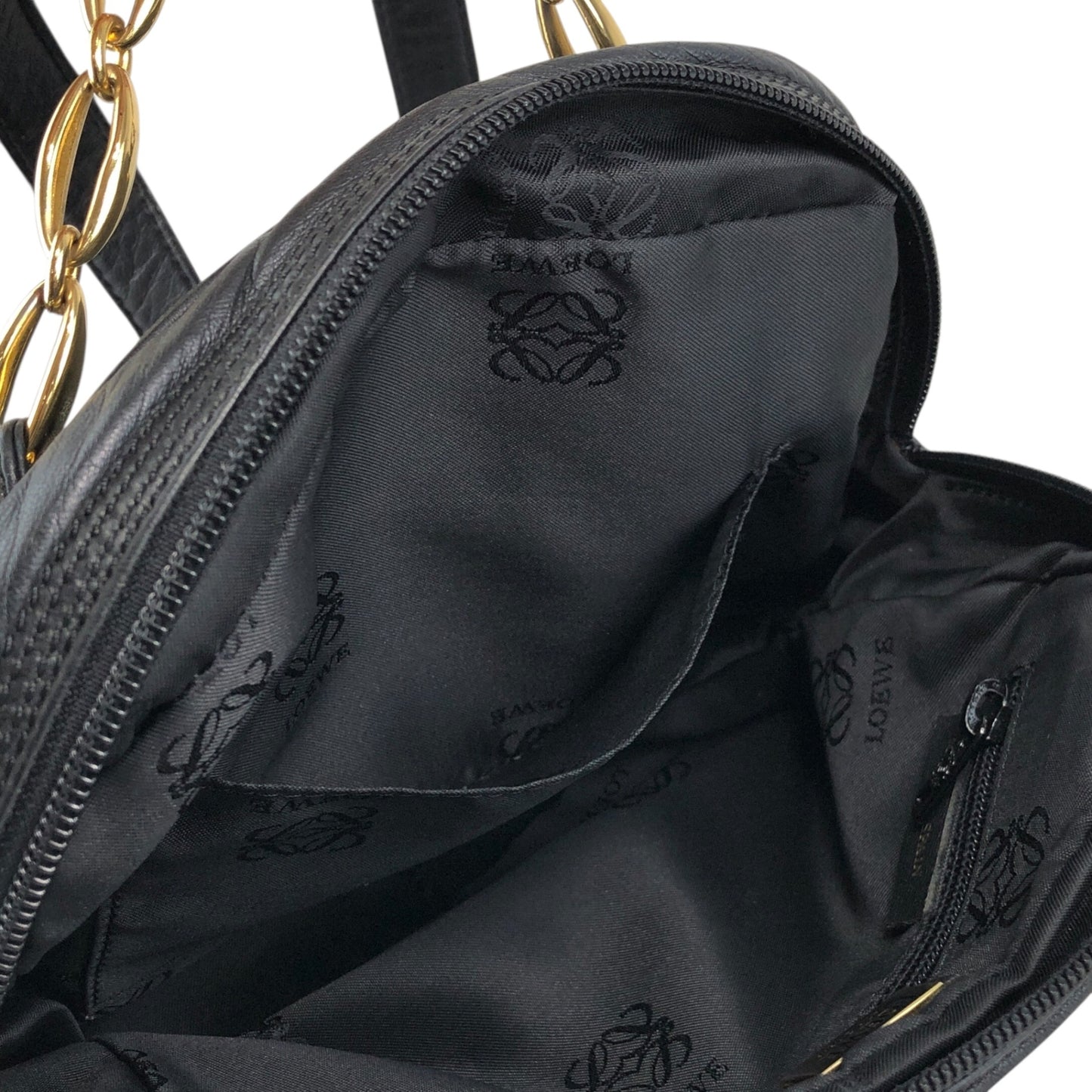 LOEWE Anagram Chain Handbag Shoulder bag Black Vintage nkgx4b