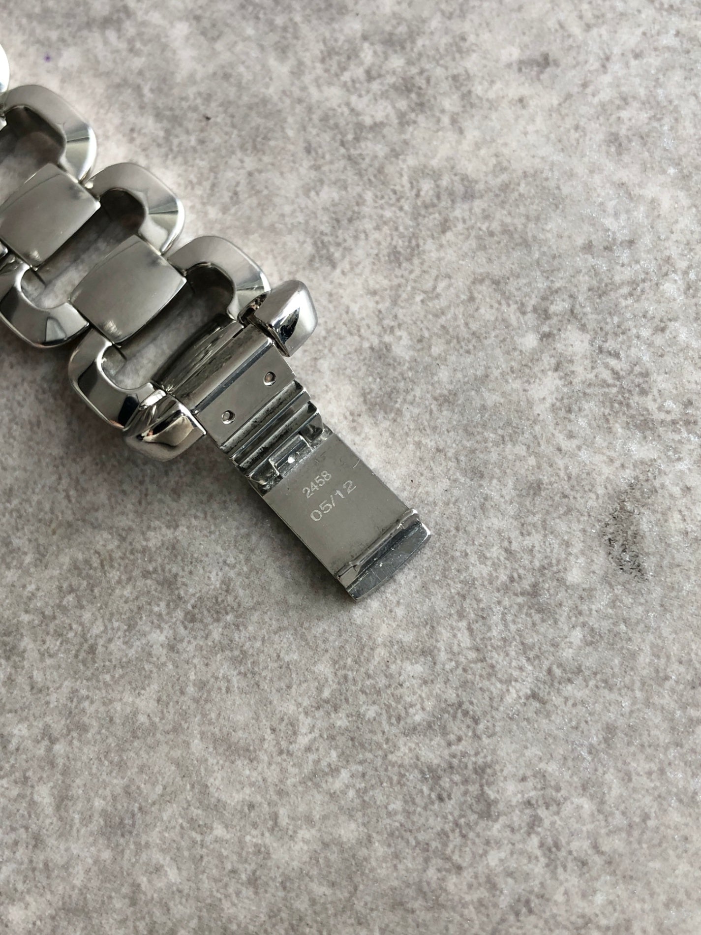 GUCCI Logo Quartz Watch Silver 125.5 Vintage aedihi