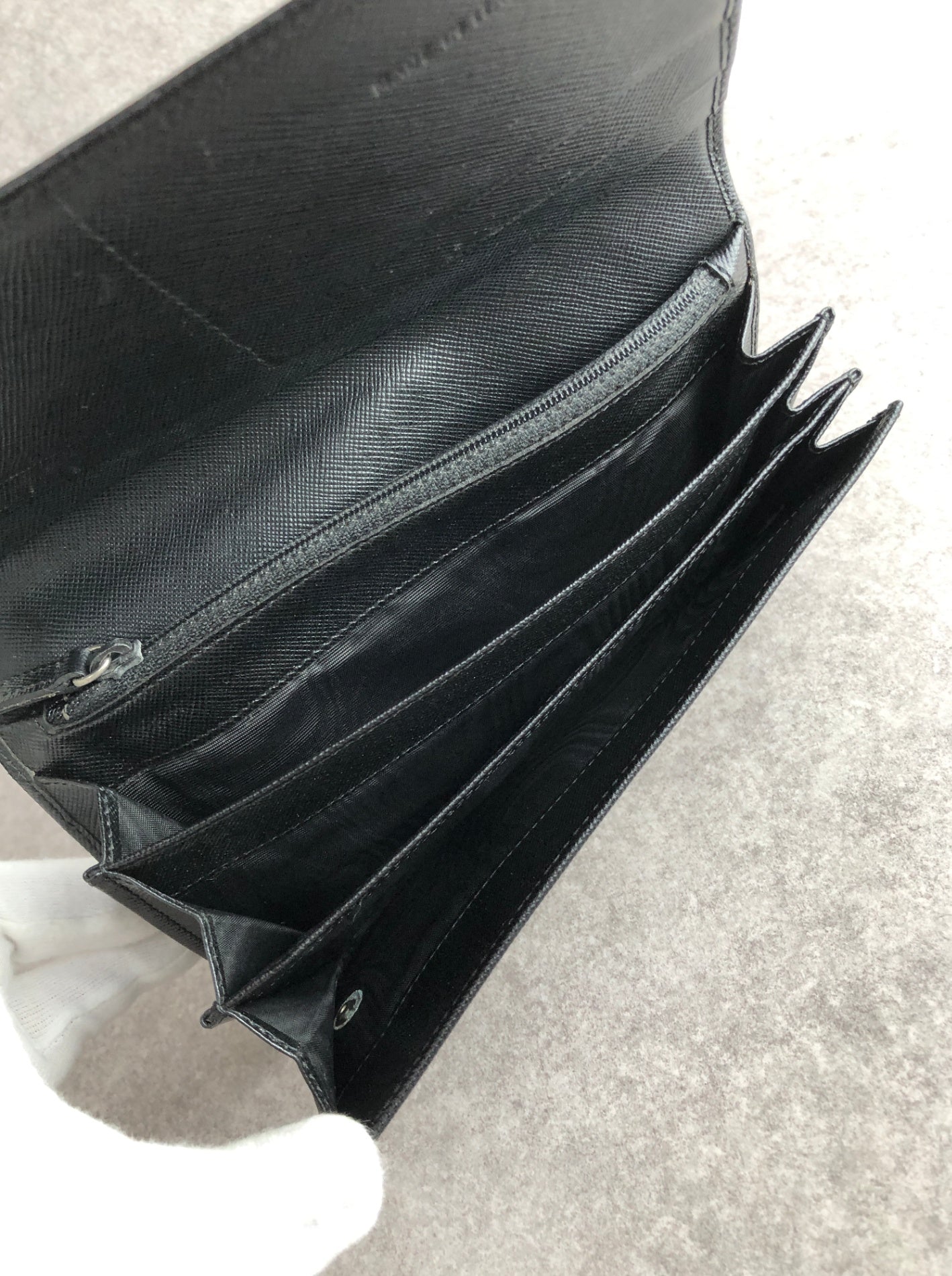 PRADA Triangle Logo Folded Wallet Black Vintage dwgxzb