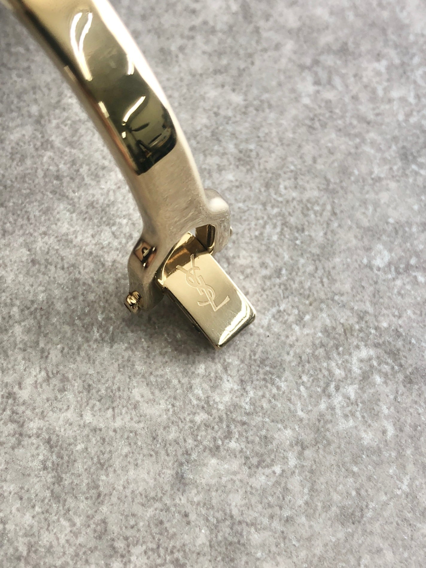 Yves Saint Laurent YSL Logo Watch Gold 40th Anniversary Vintage bn7auu