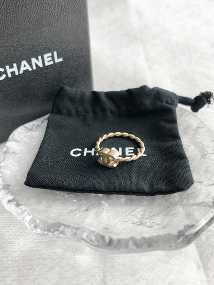 CHANEL Coco Mark Ring Gold Vintage mfyk7h