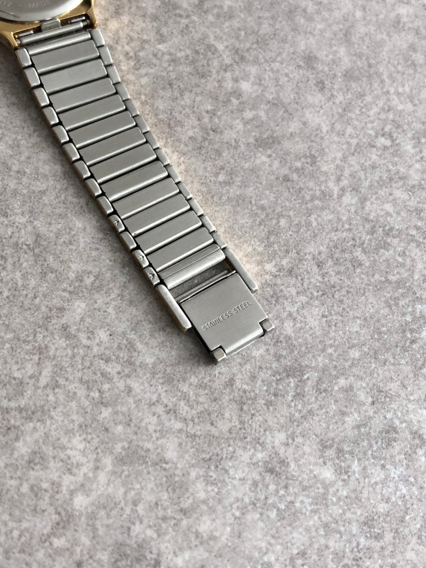 Yves Saint Laurent YSL Logo Watch Gold×Silver 566890 Vintage ais6sd
