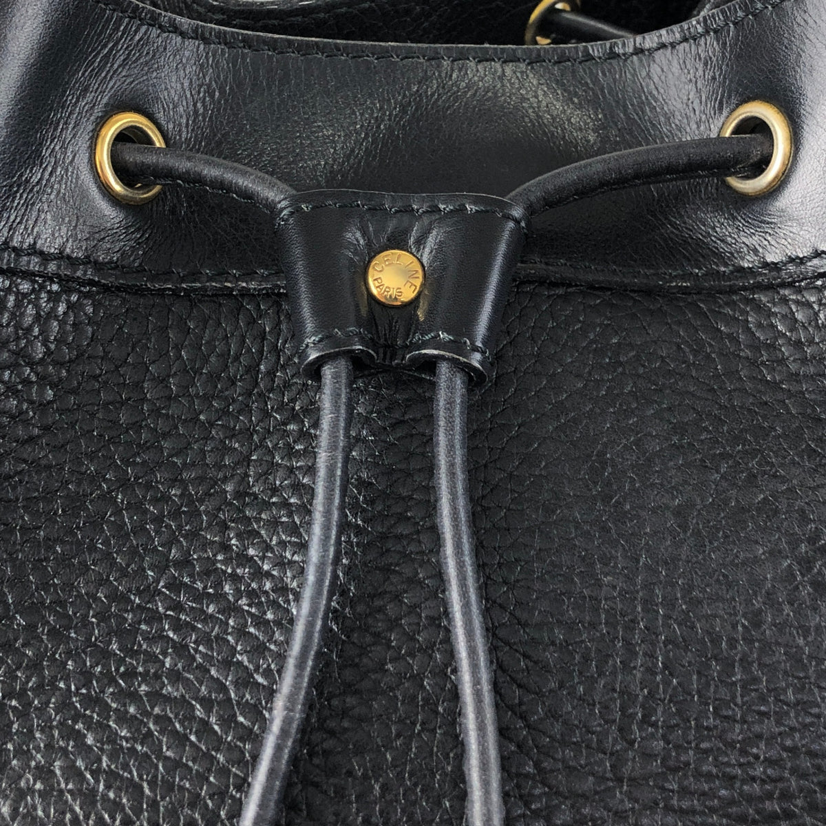 CELINE Gancini Front Pocket Drawstring Shoulder bag Black Vintage 3gt2jh